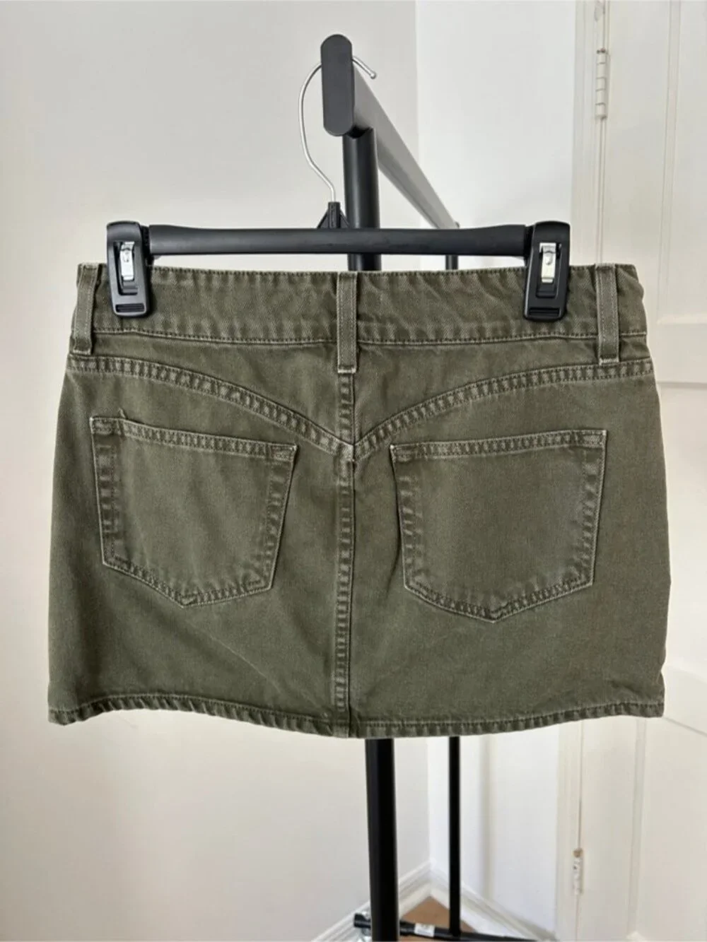 Skirt. - Picture 2 of 2